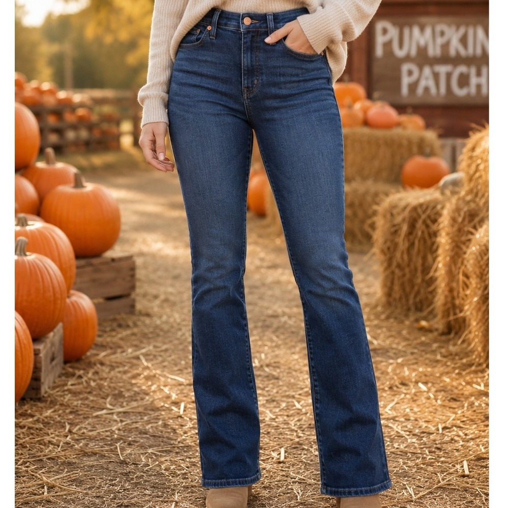 Madewell Mid-Rise Kick Out Jeans Dark Indigo Wash Size 28 Flare Stretch Denim